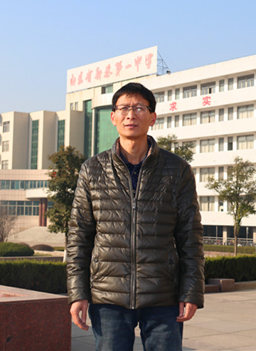 刘茂国 道德教育优秀主题班会.jpg
